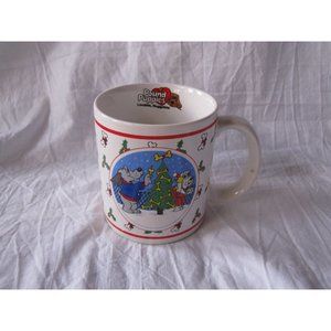 Vintage Collectible Pound Puppies Lovable Huggable Christmas Coffee Mug Cup 1987